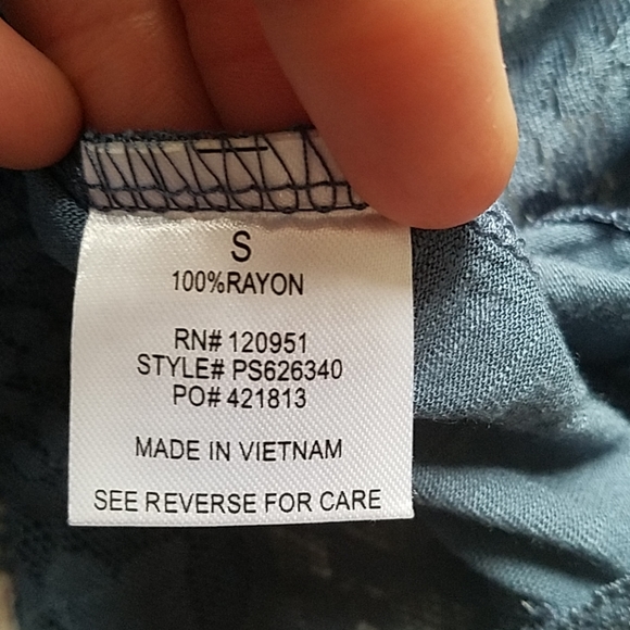 Pink Rose Blue Lace Top - Picture 6 of 8